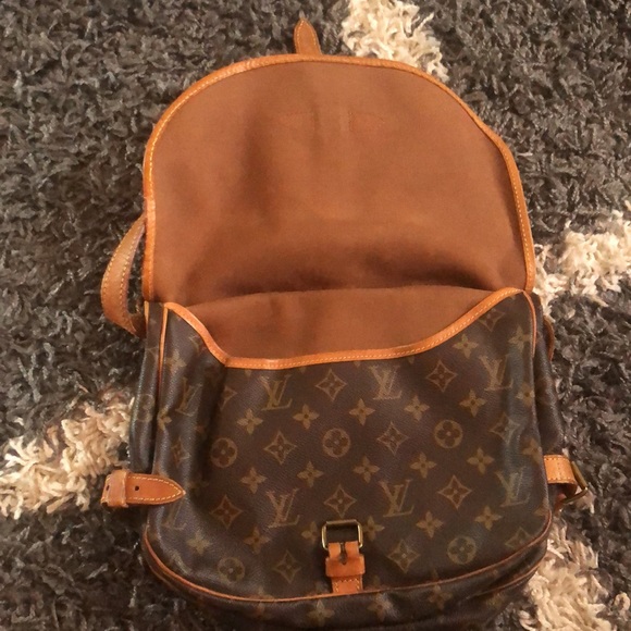 Authentic Vintage Louis Vuitton - Picture 3 of 16
